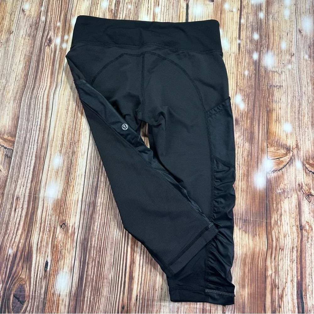 Lululemon Athletica Women’s Cut The Crop Leggings in Black Size 6